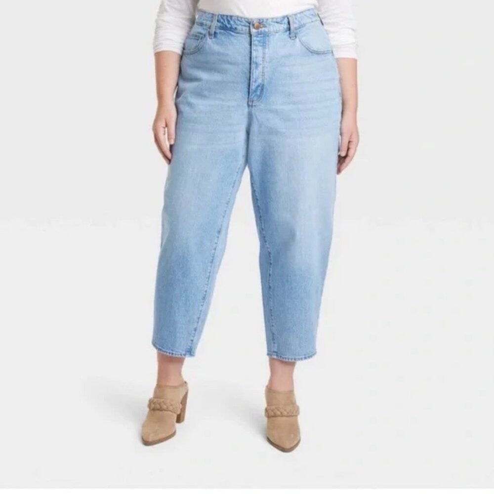 Universal Thread Light Wash High-Rise Wide Leg Jeans